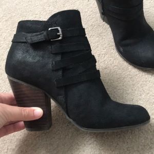 EUC Fergie Booties
